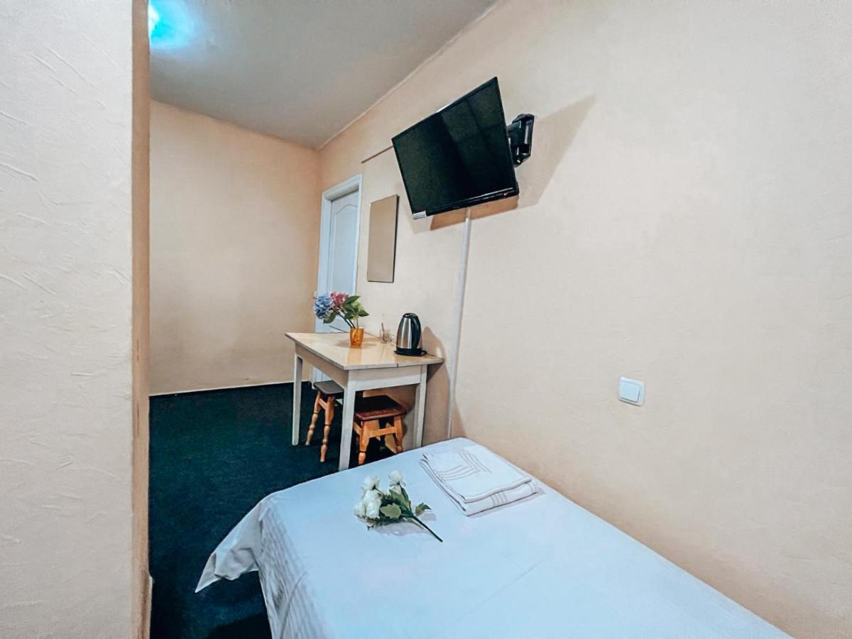 Guest House Near Railway Station كييف المظهر الخارجي الصورة