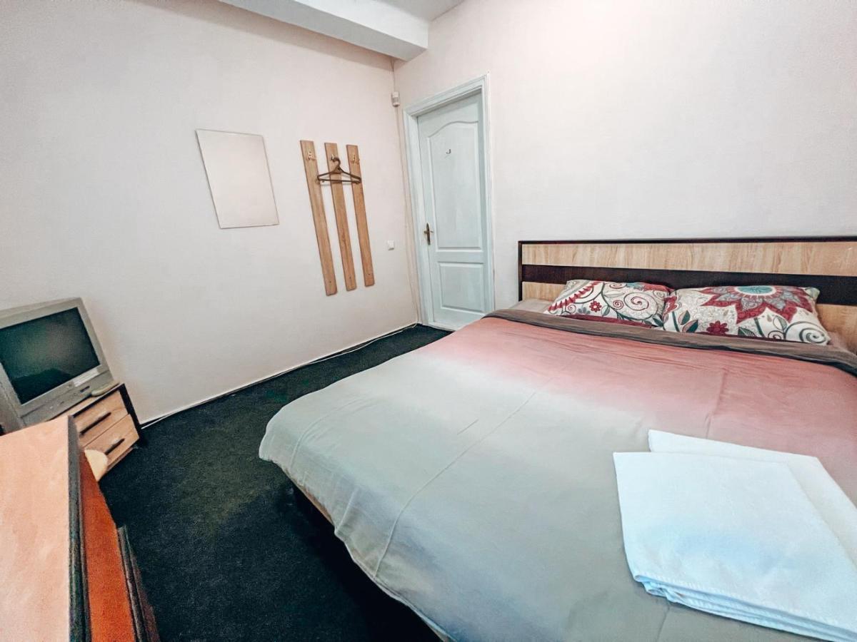 Guest House Near Railway Station كييف المظهر الخارجي الصورة