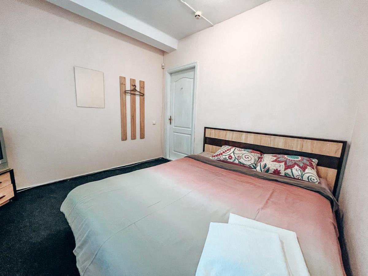 Guest House Near Railway Station كييف المظهر الخارجي الصورة